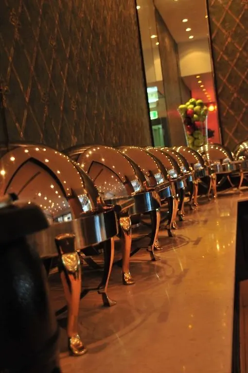 Abjad Grand Hotel Dubai 4*,