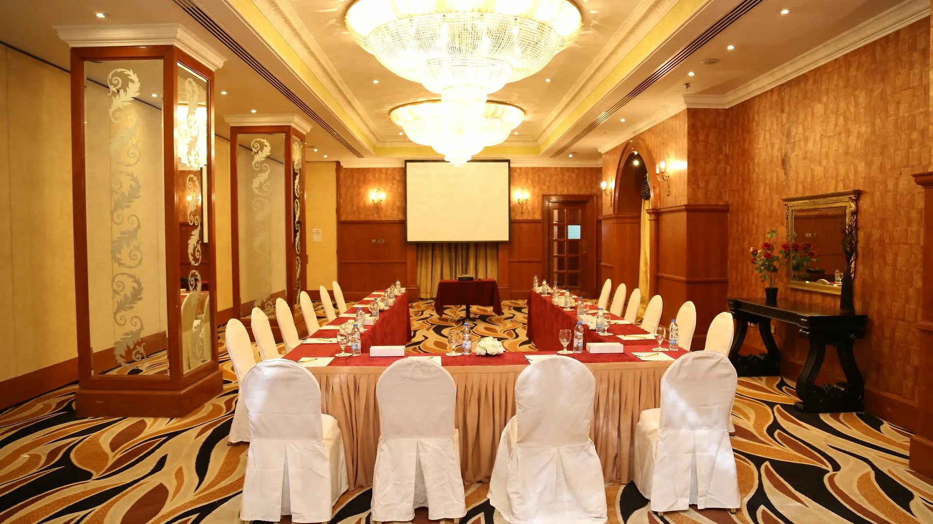 Abjad Grand Hotel Dubai